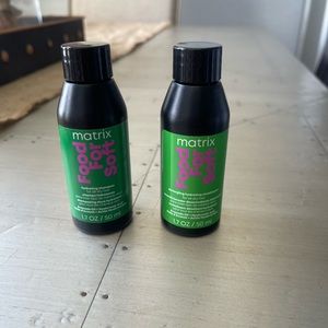 Travel size shampoo and conditioner